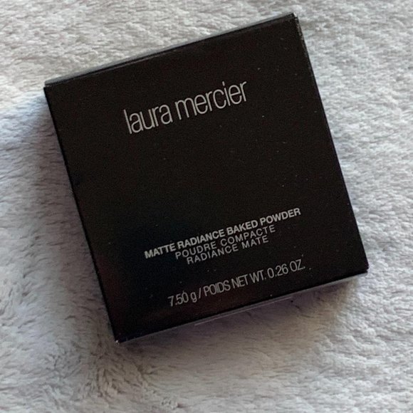 Laura Mercier Matte Radiance Baked Powder HIGHLIGH - Picture 2 of 4